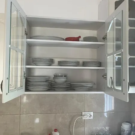 R&s Two Bedroom Apartment Podgorica